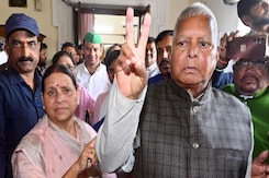 Lalu, Rabri Ordered To Appear In Court On Oct 13 In Land-For-Jobs Case Lalu, Rabri Ordered To Appear In Court On Oct 13 In Land-For-Jobs Case