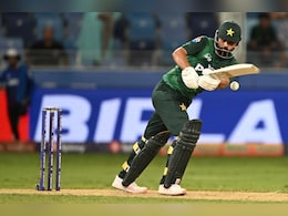 'नो हैंडशेक' विवाद के बाद पाकिस्तान की एक और नौटंकी, फखर जमां के कैच आउट मामले को लेकर उठाया ये कदम 'नो हैंडशेक' विवाद के बाद पाकिस्तान की एक और नौटंकी, फखर जमां के कैच आउट मामले को लेकर उठाया ये कदम