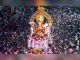 परंपरा से खिलवाड़, सीएम से शिकायत... लालबाग के राजा की विदाई को लेकर जानें क्या है विवाद परंपरा से खिलवाड़, सीएम से शिकायत... लालबाग के राजा की विदाई को लेकर जानें क्या है विवाद