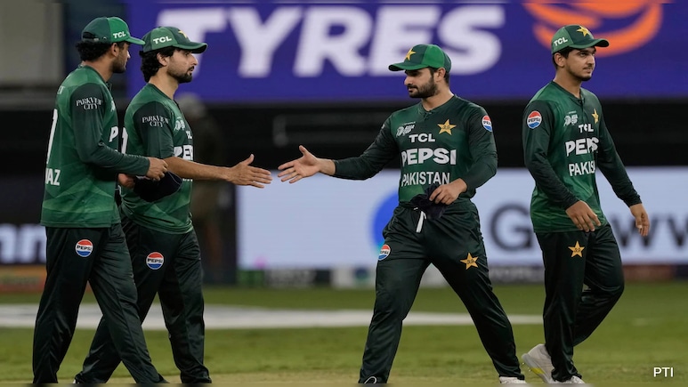 Asia Cup 2025: सुपर-4 में नहीं पहुंच पाएगा पाकिस्तान! बाहर होने का मंडराया खतरा, ऐसा है पूरा समीकरण Asia Cup 2025: सुपर-4 में नहीं पहुंच पाएगा पाकिस्तान! बाहर होने का मंडराया खतरा, ऐसा है पूरा समीकरण