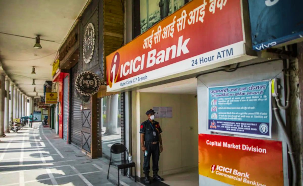 Bank Strike Today: आज देशभर में बैंकों में हड़ताल से न हों परेशान, घर बैठे ऐसे निपटाएं ये जरूरी काम