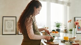 Mediterranean Diet During Pregnancy May Cut Baby's Food Allergy Risk: New Study