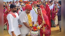 Rajasthan: भारूदा गांव में 60 साल बाद हुआ ऐतिहासिक तालाब पूजन, महिलाओं ने निभाई 'समुद्र मंथन' की परंपरा
