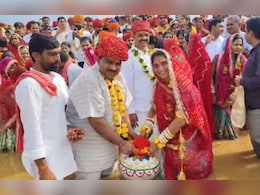 Rajasthan: भारूदा गांव में 60 साल बाद हुआ ऐतिहासिक तालाब पूजन, महिलाओं ने निभाई 'समुद्र मंथन' की परंपरा