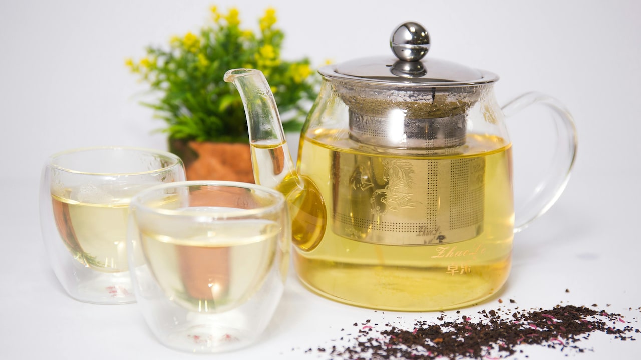 5 Herbal Teas For Any Time Of Day: Best Brews For Morning, Noon And Night