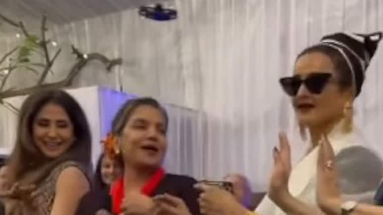 रेखा, माधुरी दीक्षित और उर्मिला मातोंडकर का डांस, शबाना आजमी के बर्थडे पार्टी से वीडियो वायरल रेखा, माधुरी दीक्षित और उर्मिला मातोंडकर का डांस, शबाना आजमी के बर्थडे पार्टी से वीडियो वायरल