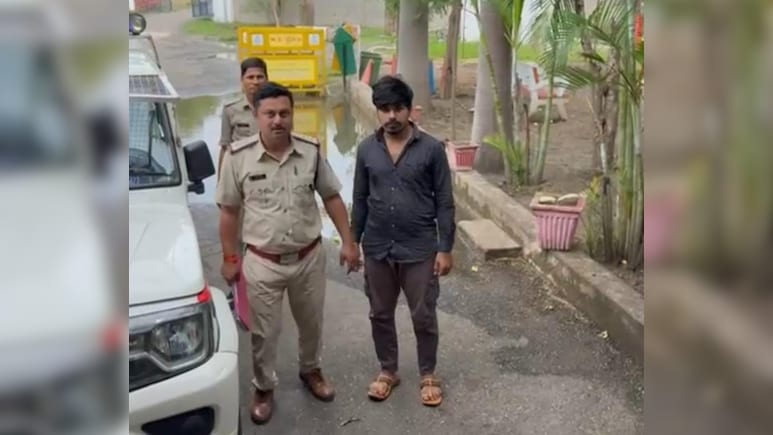 कर्ज में डूबे BJP नेता के बेटे ने रची मौत की झूठी साजिश ,नदी में SDRF की टीम ने 30 KM तक किया था रेस्क्यू कर्ज में डूबे BJP नेता के बेटे ने रची मौत की झूठी साजिश ,नदी में SDRF की टीम ने 30 KM तक किया था रेस्क्यू