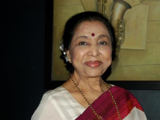 When Pregnant Asha Bhosle Was Asked to Leave Home by "Abusive" Husband: "If I Had Not Met Mr. Bhosle..."