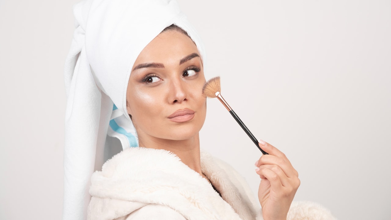 Read useful tips to make your makeup long-lasting with primer