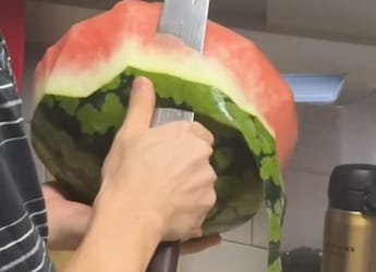 Korean Man Effortlessly Peels Watermelon Like An Apple, Video Goes Viral