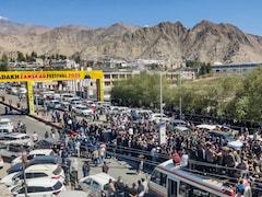 Curfew Relaxed For 7 Hours In Ladakh, People Flock To Markets