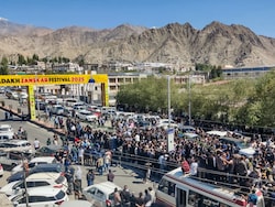 Curfew Relaxed For 7 Hours In Ladakh, People Flock To Markets