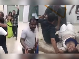 बार डांसर के साथ झूमते ASI और कांस्टेबल का वीडियो हुआ वायरल, SP ने लिया तगड़ा एक्शन