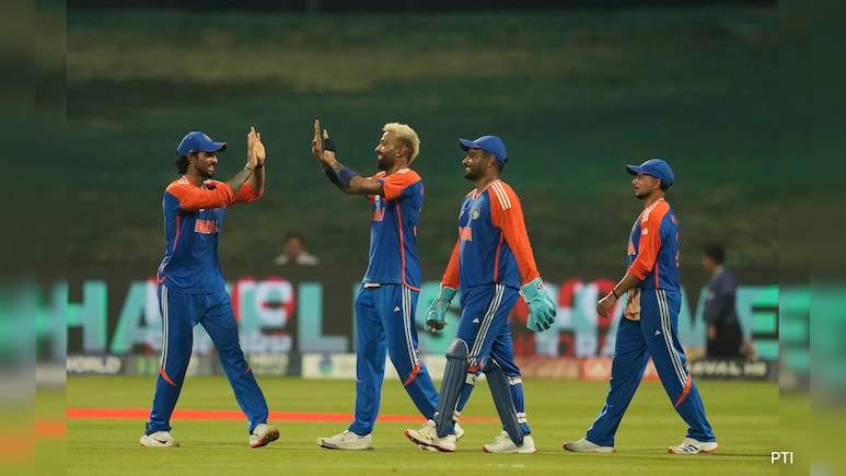 IND vs PAK, Asia Cup: भारतीय टीम में तय हैं बदलाव! पाकिस्तान के खिलाफ प्लेइंग XI को लेकर बन रहा ऐसा समीकरण IND vs PAK, Asia Cup: भारतीय टीम में तय हैं बदलाव! पाकिस्तान के खिलाफ प्लेइंग XI को लेकर बन रहा ऐसा समीकरण