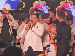 छत्तीसगढ़ के अम्बिकापुर पहुंचे एक्टर गोविंदा, किया गया भव्य स्वागत, गरबा कार्यक्रम में दी प्रस्तुति