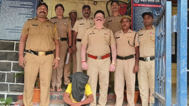 Crime News: लग्न ठरताच शरीर संबंधाची मागणी, अल्पवयीन मुलीचा नकार, भावी पतीने अत्याचार करुन जीव घेतला Crime News: लग्न ठरताच शरीर संबंधाची मागणी, अल्पवयीन मुलीचा नकार, भावी पतीने अत्याचार करुन जीव घेतला