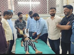 करंट लगने से 10 साल की मासूम की थम गई थी नब्ज, फिर डॉक्टरों ने किया चमत्कार... और लौट आई सांसे करंट लगने से 10 साल की मासूम की थम गई थी नब्ज, फिर डॉक्टरों ने किया चमत्कार... और लौट आई सांसे
