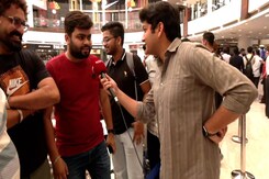 iPhone 17 Series Hits Indian Stores: Customers' First Reactions iPhone 17 Series Hits Indian Stores: Customers' First Reactions