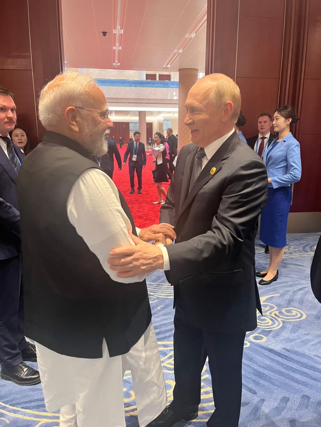Watch: PM Modi, Putin Interact With President Xi, Walk Past Pak PM Shehbaz Sharif As He Looks On