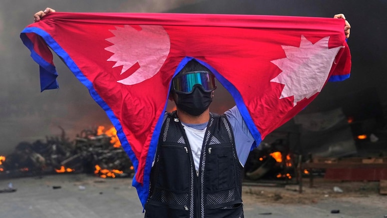 दक्षिण एशिया में आंदोलनों को भांप क्यों नहीं पा रही हैं सरकार, क्या घमंड में करती हैं अनदेखी दक्षिण एशिया में आंदोलनों को भांप क्यों नहीं पा रही हैं सरकार, क्या घमंड में करती हैं अनदेखी