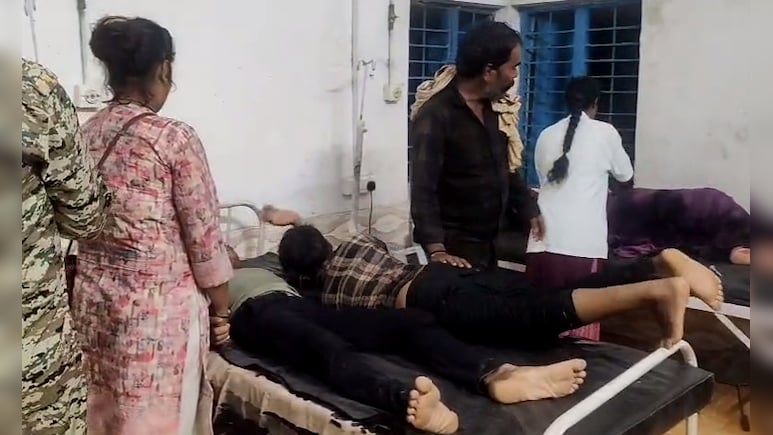 अष्टमी पर मंदिर से दर्शन कर लौट रहे श्रद्लुओं से भरी ट्रैक्टर-ट्रॉली पलटी, बुजुर्ग की मौत; 29 घायल