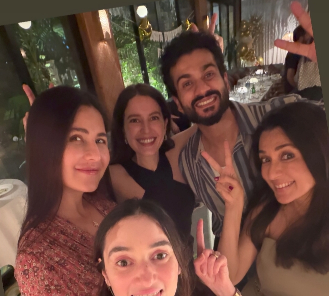 Mom-To-Be Katrina Kaif Spotted Partying With Mini Mathur, Sunny Kaushal And Sister Isabelle