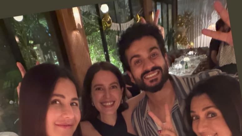 Mom-To-Be Katrina Kaif Spotted Partying With Mini Mathur, Sunny Kaushal And Sister Isabelle