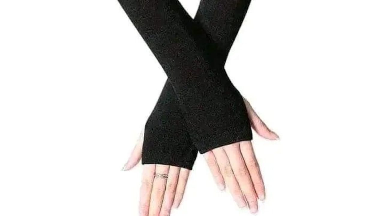 Get top riding sleeves to protect your arms from UV Rays 