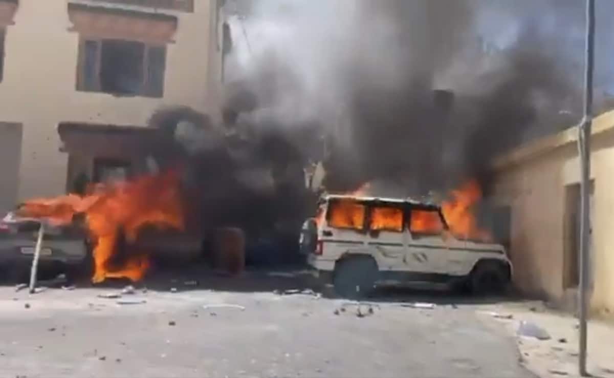 "Mob Tried To Burn CRPF Personnel": Ladakh Lt Governor Declares Curfew In Leh