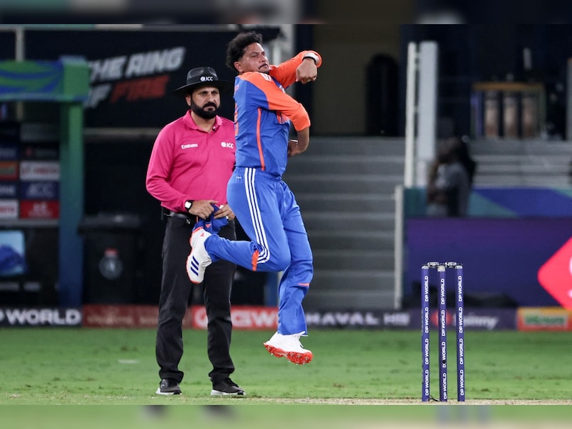 Asia Cup 2025: Kuldeep Yadav Strikes Twice In One Over, Pakistan 6 Down Against India