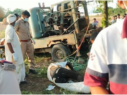 Shahjahanpur Double Murder: बजाज शोरूम मालिक और साथी की जयपुर जाते समय रहस्यमय मौत, कुएं में मिले शव Shahjahanpur Double Murder: बजाज शोरूम मालिक और साथी की जयपुर जाते समय रहस्यमय मौत, कुएं में मिले शव
