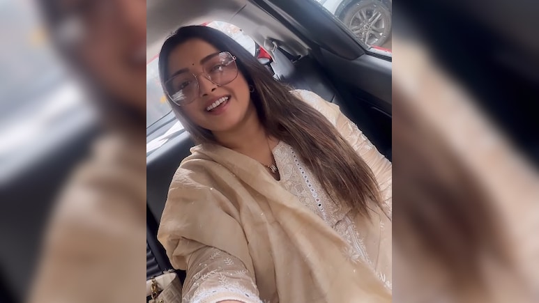 नवरात्रि में गरबा रंग में रंगीं आम्रपाली दुबे, 'जूम जूम' गाने पर दिखाया जबरदस्त डांस- देखें VIDEO