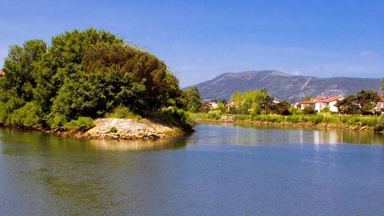 Pheasant Island: A Land That Belongs To Spain For 6 Months And France For The Next 6