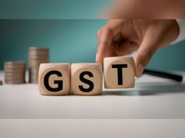 नई GST दरें नवरात्रि के पहले दिन से लागू, खाने-पीने की चीजों से लेकर गाड़ियों की खरीद पर कर तगड़ी बचत