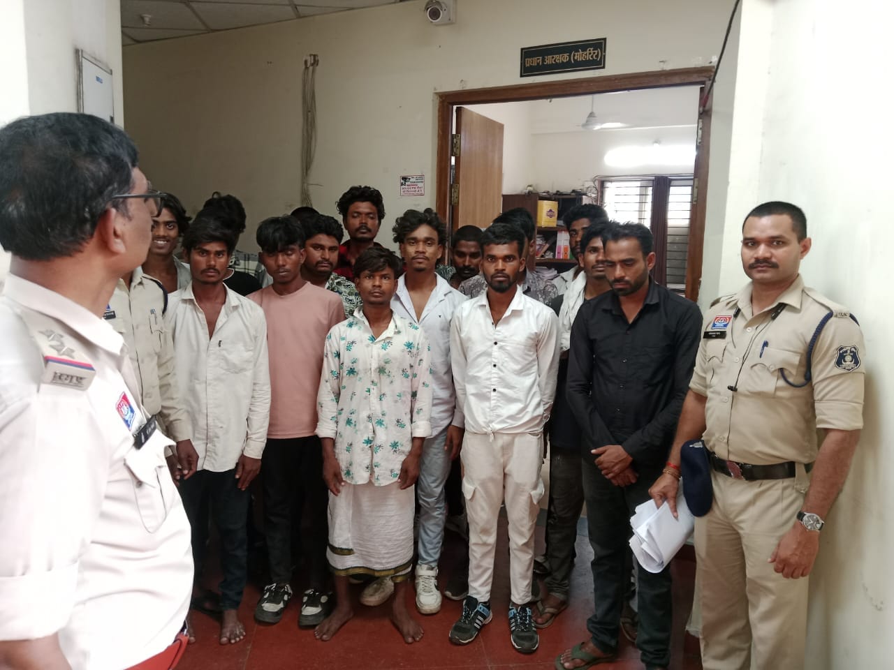 रायपुर पुलिस का बड़ा एक्शन रायपुर पुलिस का बड़ा एक्शन