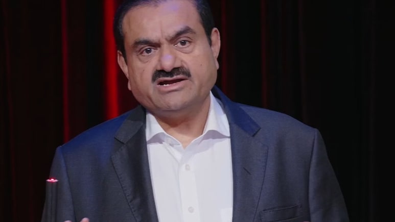 अदाणी ग्रीन टॉक्स के संबोधन में गौतम अदाणी ने किया विक्रांत मैसी और उनकी फिल्म 12वीं फेल का जिक्र