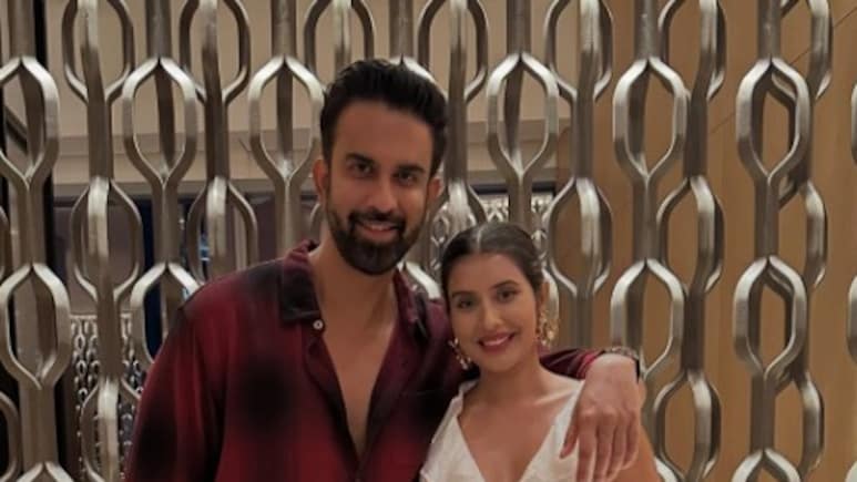 तलाक के दो साल बाद एक्स वाइफ के साथ डेट पर सुष्मिता सेन का भाई, फोटो देख लोग बोले- ये कपल समझ से बाहर है