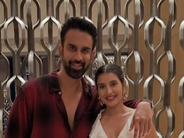 तलाक के दो साल बाद एक्स वाइफ के साथ डेट पर सुष्मिता सेन का भाई, फोटो देख लोग बोले- ये कपल समझ से बाहर है तलाक के दो साल बाद एक्स वाइफ के साथ डेट पर सुष्मिता सेन का भाई, फोटो देख लोग बोले- ये कपल समझ से बाहर है