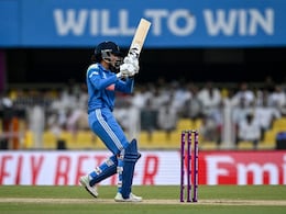 India's Smriti Mandhana 12 Runs Away From Breaking All-Time Women's ODI Record India's Smriti Mandhana 12 Runs Away From Breaking All-Time Women's ODI Record