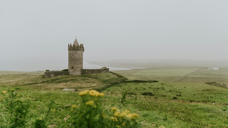 Ireland Is Offering A Permanent Residency For Under Rs 52,000 And Indians Can Apply Too Ireland Is Offering A Permanent Residency For Under Rs 52,000 And Indians Can Apply Too
