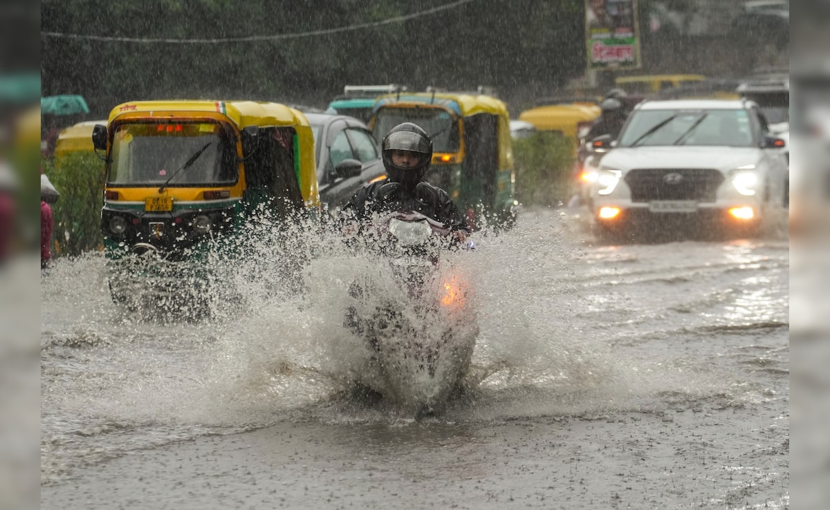 दिल्ली में मानसून की तैयारी, 57.68 फीसदी डी-सिल्टिंग पूरी, नजफगढ़ ड्रेन अब भी चुनौती