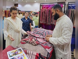 ‘साड़ीज़ ऑफ़ इंडिया’ में दिखी धार की शान, कंगना रनौत ने बाग प्रिंट को बताया अनमोल धरोहर  ‘साड़ीज़ ऑफ़ इंडिया’ में दिखी धार की शान, कंगना रनौत ने बाग प्रिंट को बताया अनमोल धरोहर