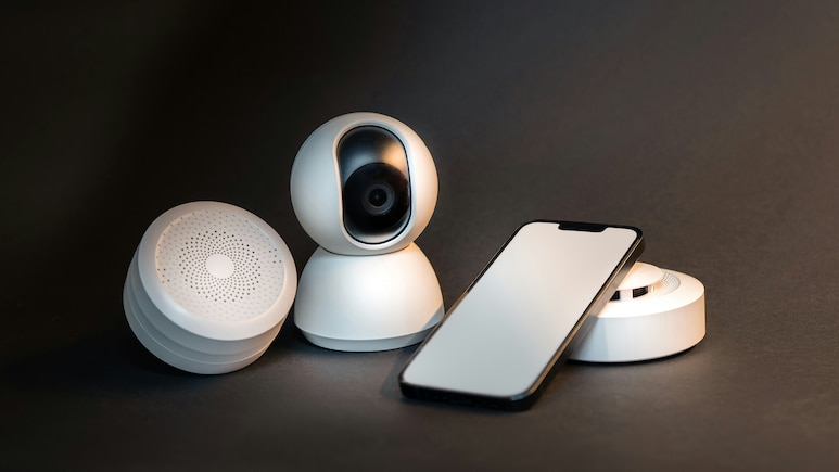 बजट में खरीदना चाहते हैं Security Cameras तो ये डील्स न करें मिस, Sale में ऐसी कीमत नहीं मिलेगी दोबारा