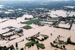 Rising Water Levels In Yamuna Cause Waterlogging In Noida's Sector 135 Rising Water Levels In Yamuna Cause Waterlogging In Noida's Sector 135