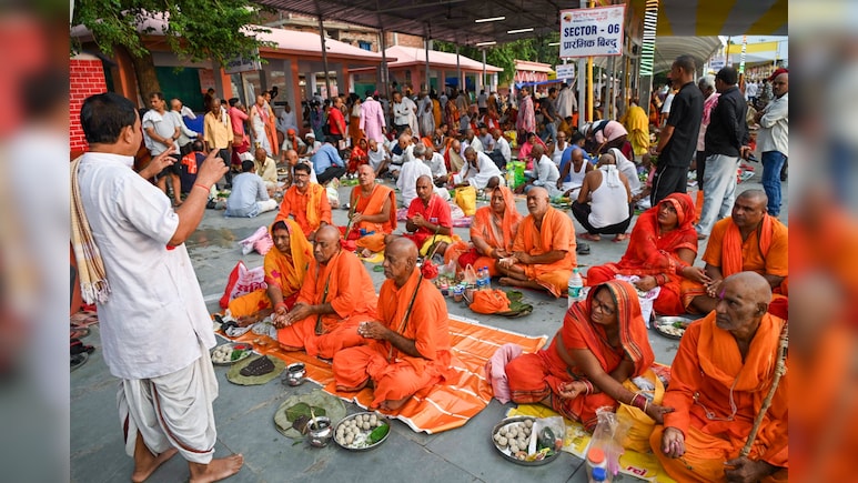 Bihar's 'Pind Daan' Politics: Why A Hindu Ritual Is Making Poll Headlines Bihar's 'Pind Daan' Politics: Why A Hindu Ritual Is Making Poll Headlines