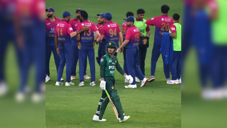 PAK vs UAE: मैदान के बाहर आईसीसी, तो मैदान पर इस 'भारतीय' ने निकाल दी पाकिस्तान की अकड़