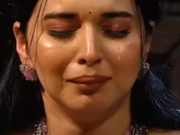 बिग बॉस 19 : तान्या मित्तल को जीशान कादरी ने सुनाई खरी-खरी, फूट-फूट कर रो पड़ी वो बिग बॉस 19 : तान्या मित्तल को जीशान कादरी ने सुनाई खरी-खरी, फूट-फूट कर रो पड़ी वो