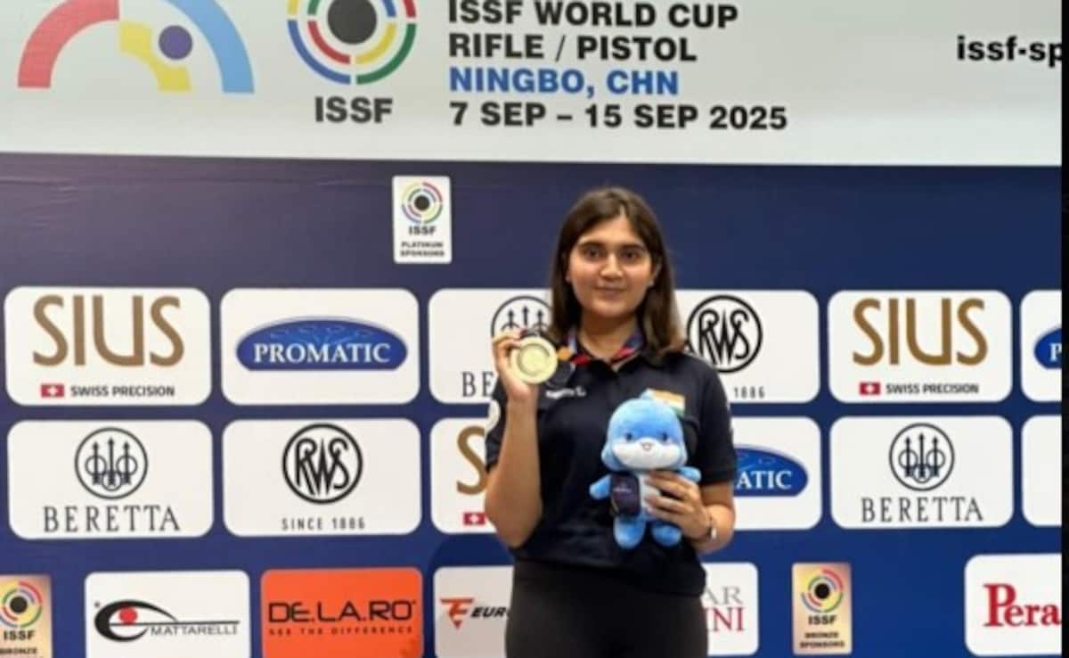 Esha Singh Wins Womens Air Pistol Gold To End Indias Medal Drought