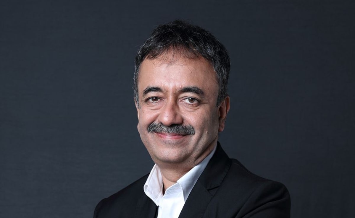 हिंदी के हास्य का कमाल नमूना है 3 इडियट्स का कैरेक्टर, हिंदी दिवस पर राजकुमार हिरानी ने किया खुलासा हिंदी के हास्य का कमाल नमूना है 3 इडियट्स का कैरेक्टर, हिंदी दिवस पर राजकुमार हिरानी ने किया खुलासा