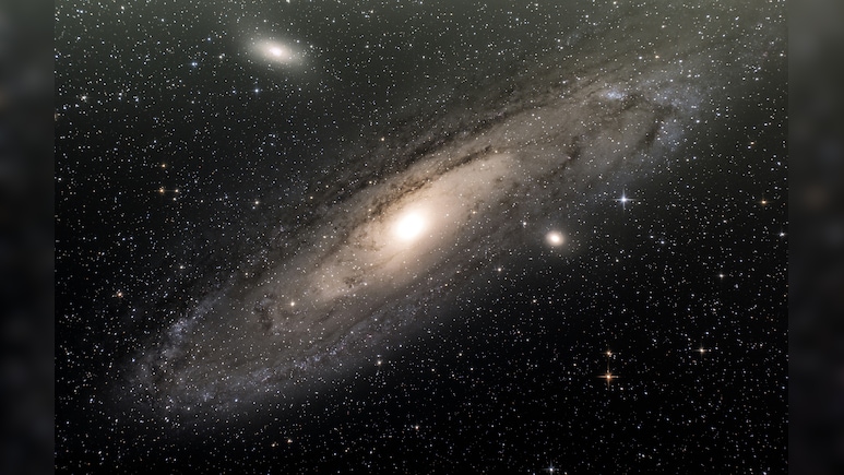 From Full Moon To Meteor Shower: Don't Miss These 8 Celestial Events In October 2025 From Full Moon To Meteor Shower: Don't Miss These 8 Celestial Events In October 2025